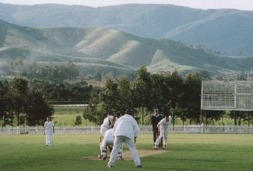 Geoff Smith bowling